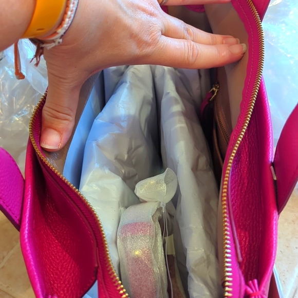 Used only twice The Tote Bag Marc Jacobs Hot Lipstick Pink Leather Medium - Picture 8 of 11